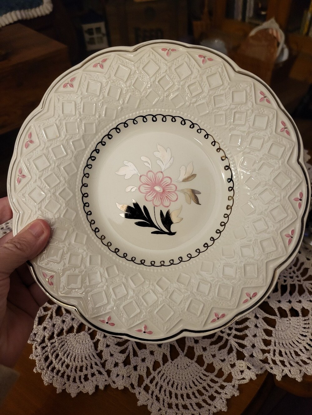 Set Of 2 Porcelain plate, Wedgwood Etruria & Barlaston, 8.5 inches.